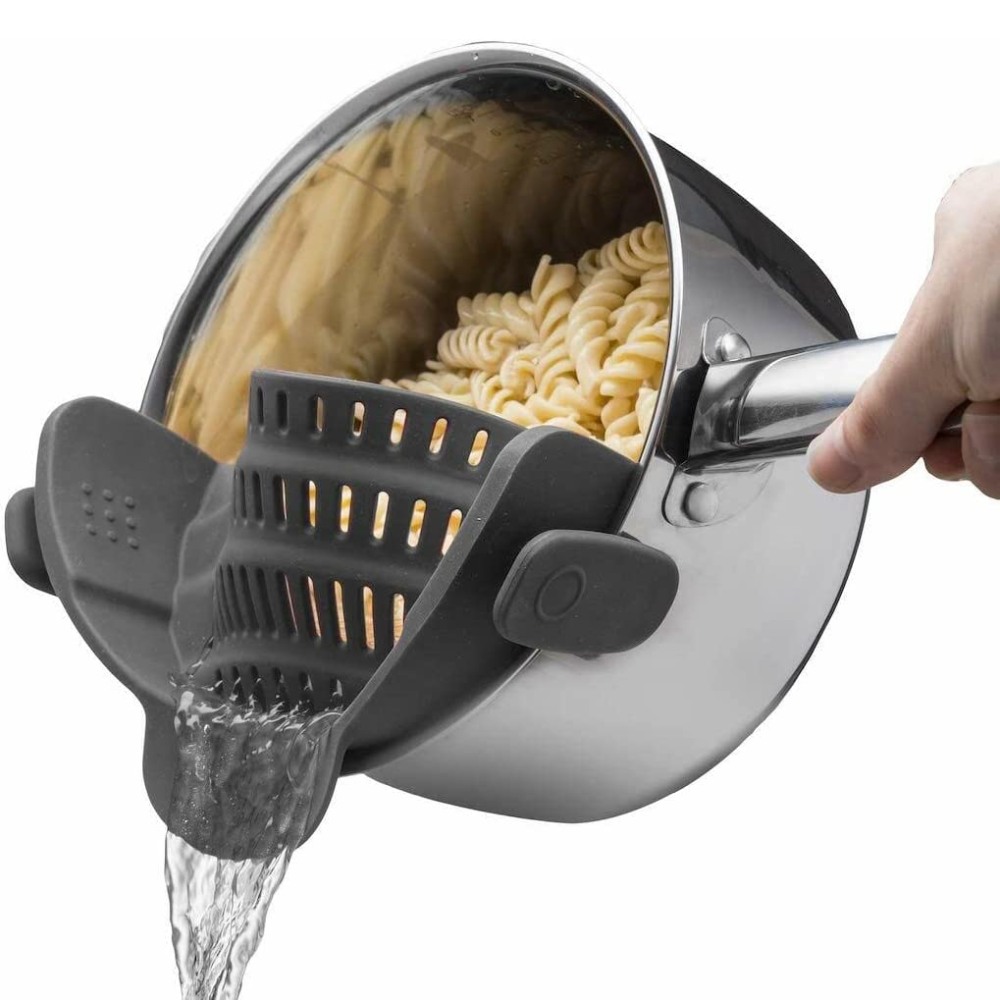 Strainer for pasta