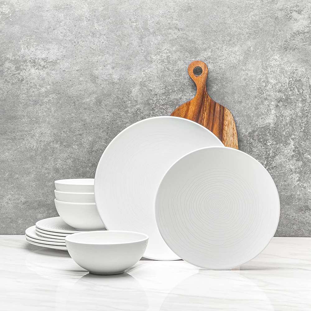 Reusable Plastic Dinnerware Set